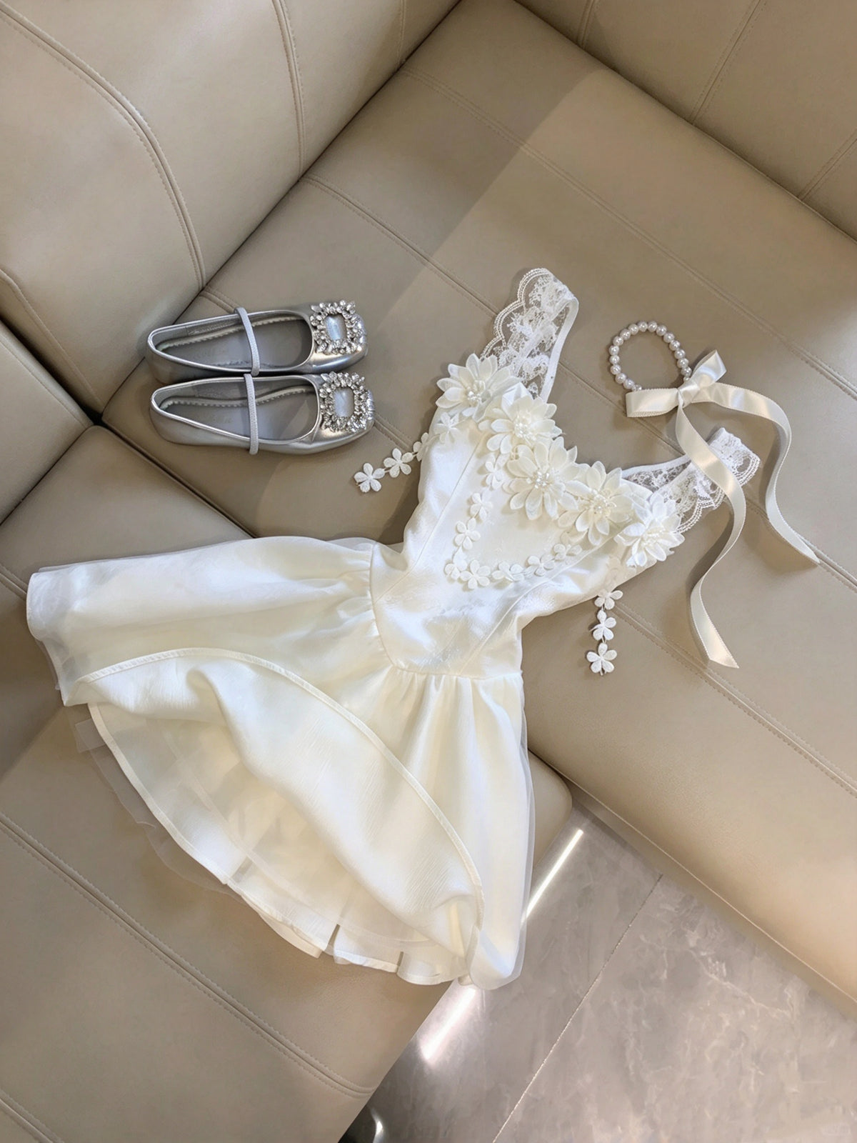 Delicate White Straps 3D Floral Appliques A-Line Short Homecoming Dress Birthday Dress AS3331