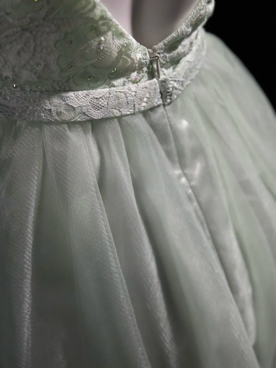 Fresh Pale Green Sleeveless Round Neck Lace A-Line Short Homecoming Dress Birthday Dress AS3448