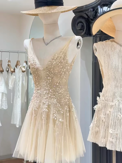 Luxury Champagne Spaghetti Straps V Neck Appliques Sheer Tulle A-Line Short Homecoming Dress Birthday Dress AS3449
