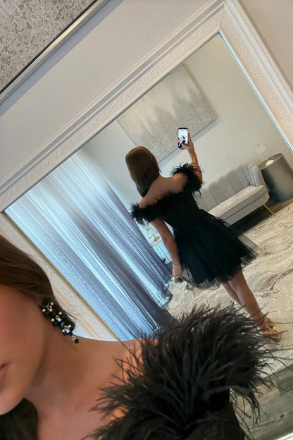Black A-Line Feather Off The Shoulder Short Tulle Homecoming Dress With Appliques AS348