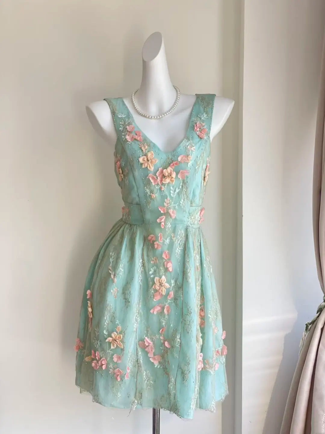 Fresh Mint V-Neck Sleeveless 3D Floral Lace Beaded A Line Short Homecoming Dress Birthday Dress AS3523