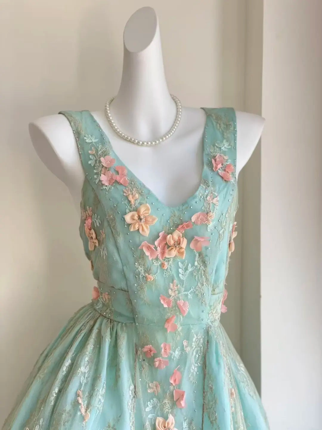 Fresh Mint V-Neck Sleeveless 3D Floral Lace Beaded A Line Short Homecoming Dress Birthday Dress AS3523