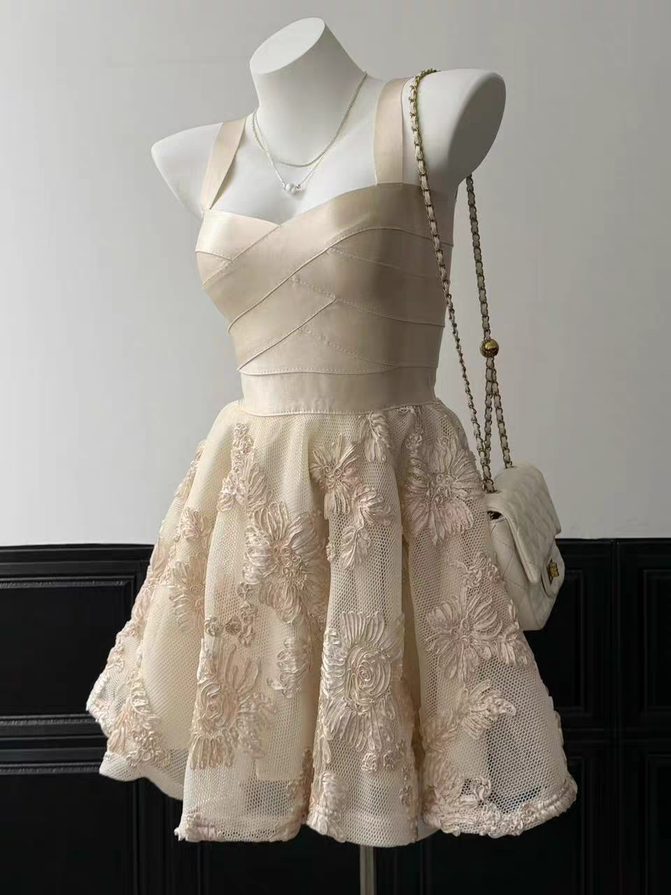 Vintage Brown Strap Sweetheart 3D Floral Embroidery A Line Short Homecoming Dress Birthday Dress AS3537