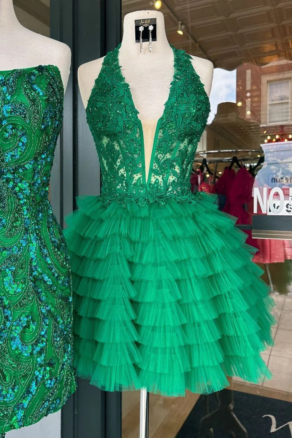Royal Blue A-Line Halter Neck Short Tulle Homecoming Dress With Appliques Details AS424