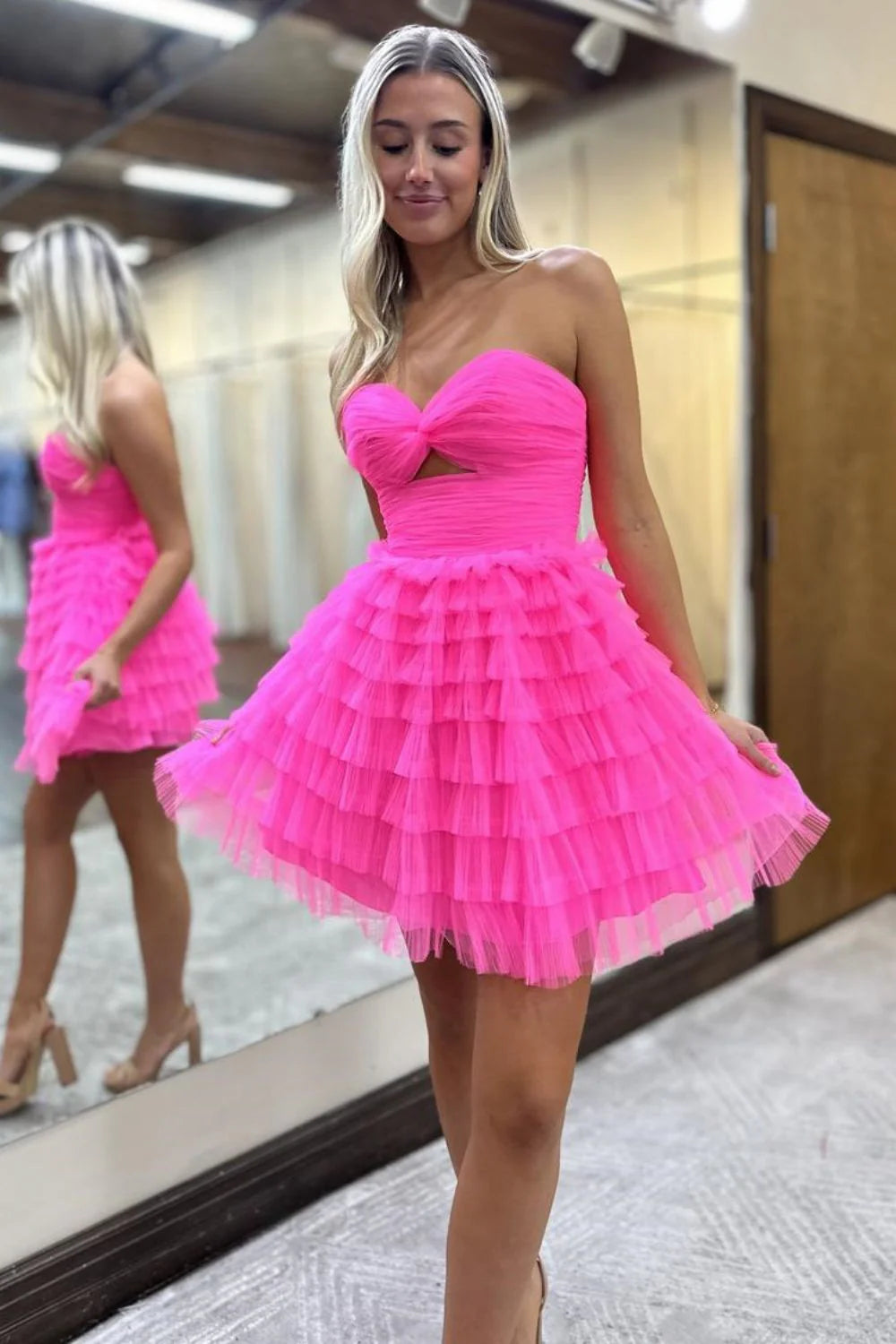 Charming Pink Sweetheart A-Line Tulle Short Dress With Lace Up Back Homecoming Dress AS451