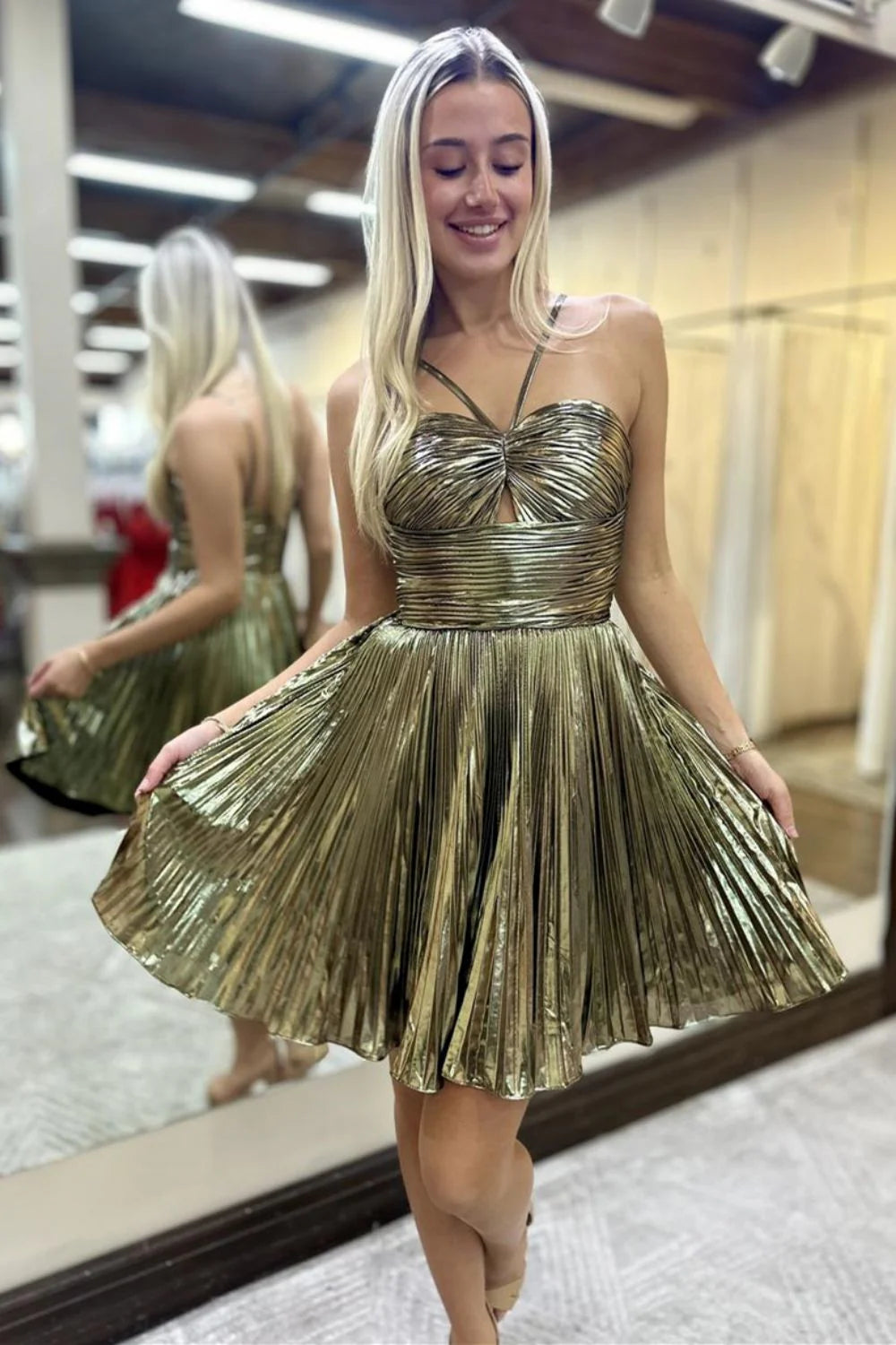 A-Line Halter Neck Short Metallic Homecoming Dress With Pleated Skirt AS464