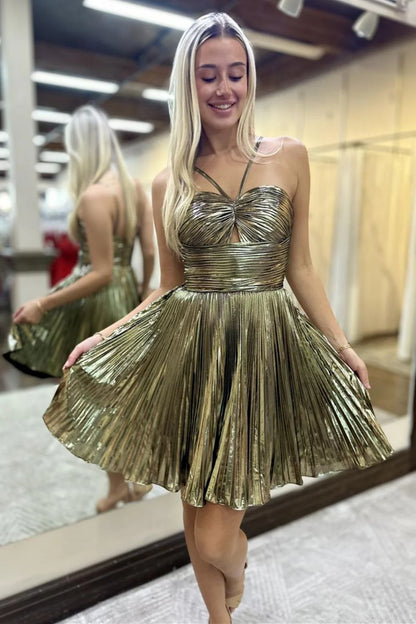 A-Line Halter Neck Short Metallic Homecoming Dress With Pleated Skirt AS464