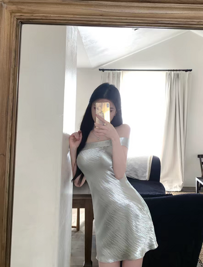 Elegant White Satin Off‑The‑Shoulder Bodycon Mini Party Dress With  Statement Back Bow AS515