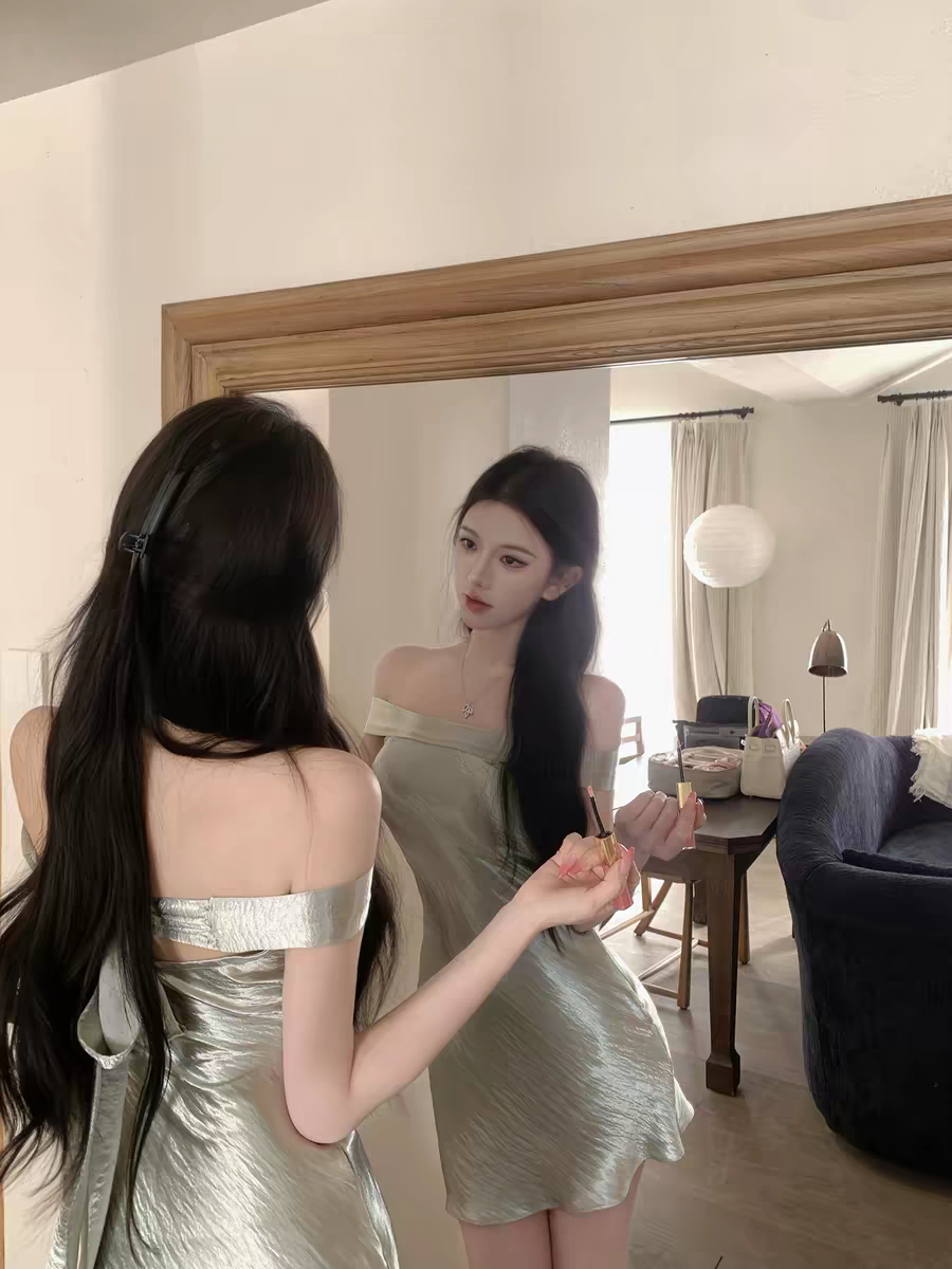 Elegant White Satin Off‑The‑Shoulder Bodycon Mini Party Dress With  Statement Back Bow AS515