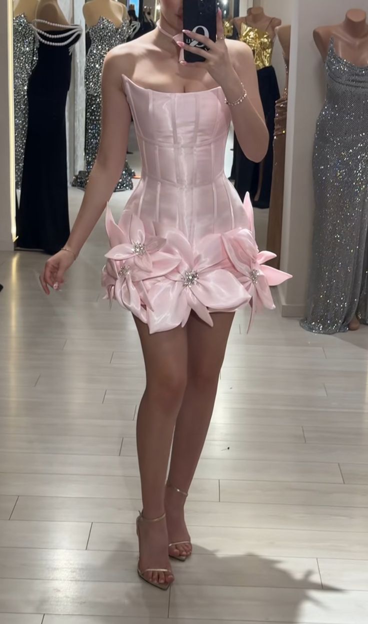 Opulent Blush Pink Strapless Bodycon Mini Homecoming Dress With 3D Floral Appliques AS575