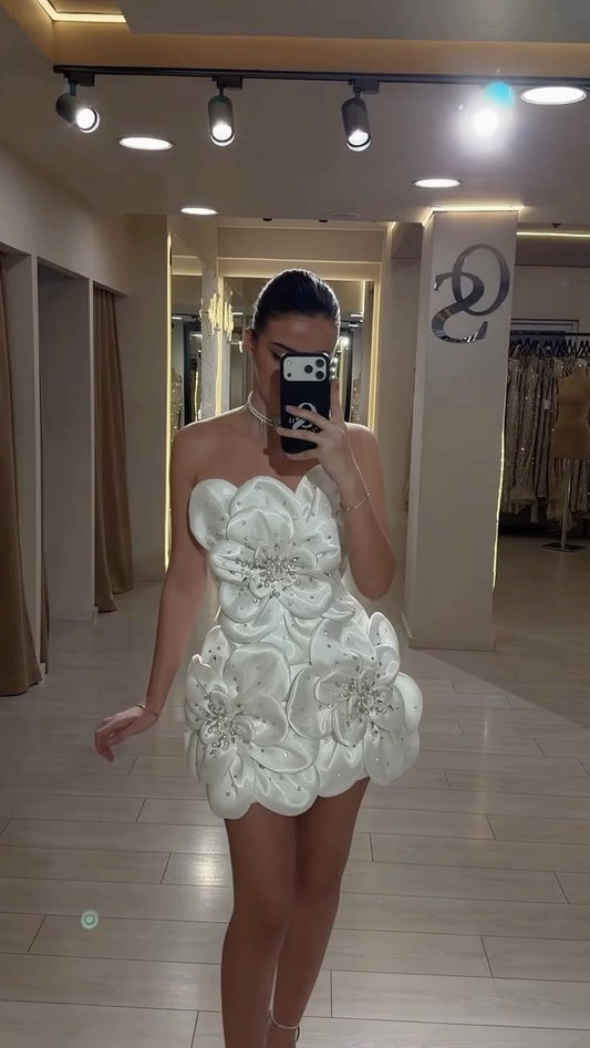 Opulent White Strapless A Line Mini Homecoming Dress With 3D Satin Flowers And Beaded Embellishments AS581