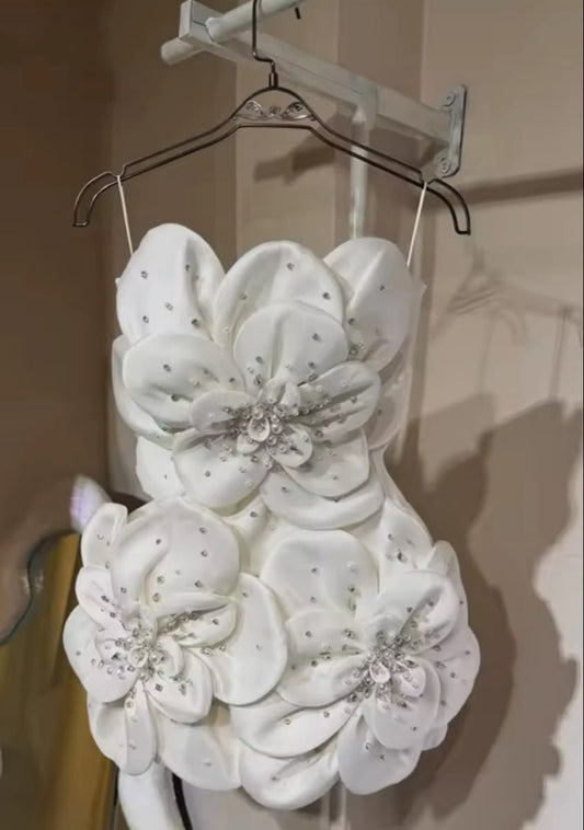 Opulent White Strapless A Line Mini Homecoming Dress With 3D Satin Flowers And Beaded Embellishments AS581