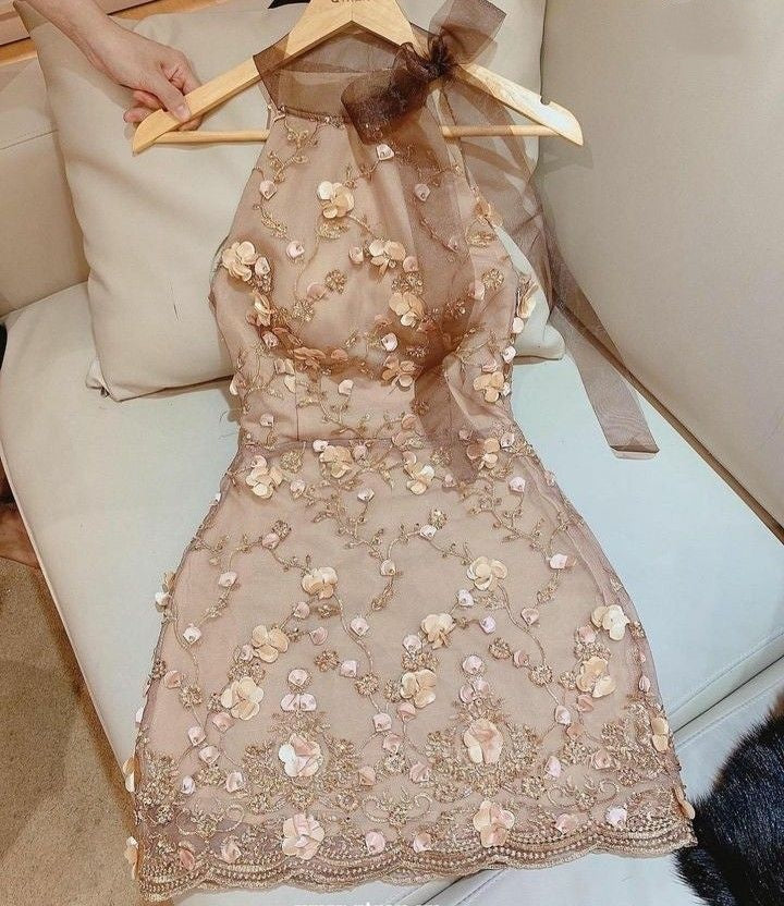 Enchanting Vintage Nude Halter A-Line Mini Homecoming Dress With 3D Floral Appliques & Tulle Bow AS597