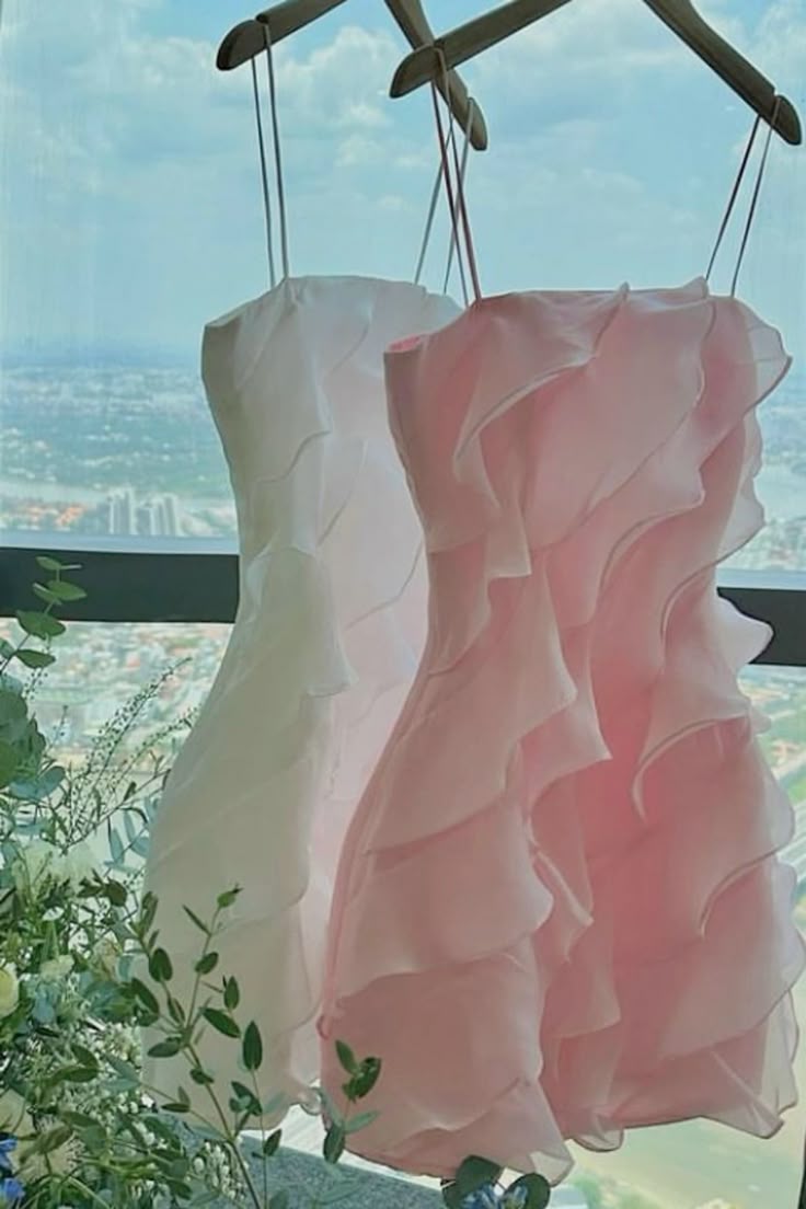 Romantic Pink Spaghetti Straps Sheath Short Homecoming Dress With Tiered Ruffle AS629
