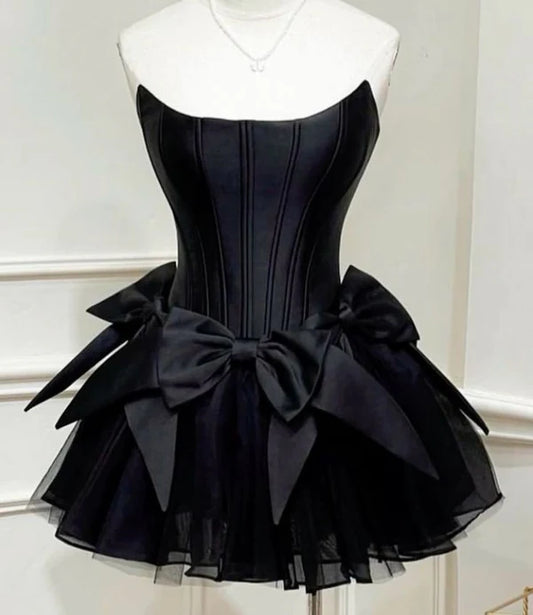 Edgy Black Strapless A line Satin Short Homecoming Dress With Bows AS654