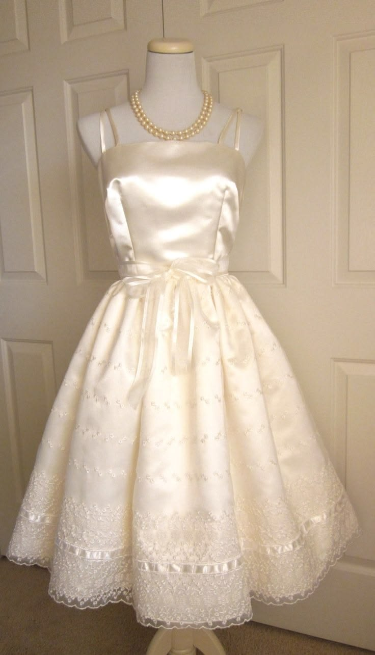 Vintage Ivory Square Neck Spaghetti Straps A Line Midi Homecoming Dress With Lace Trim & Bow Waist AS666