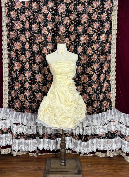 Elegant Light Yellow Strapless A-Line Short Homecoming Dress With 3D Rose Petal Skirt AS678