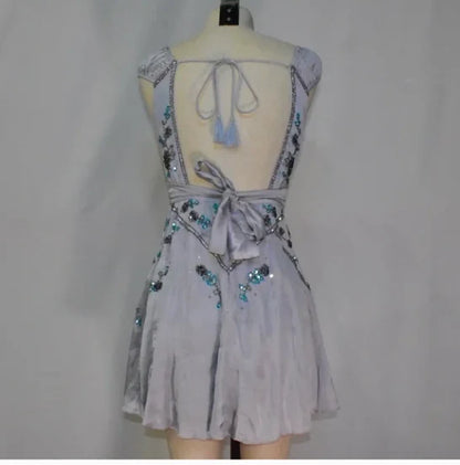 Vintage Light Grey V-Neck Sheath Homecoming Dress With Beaded Floral Applique AS689