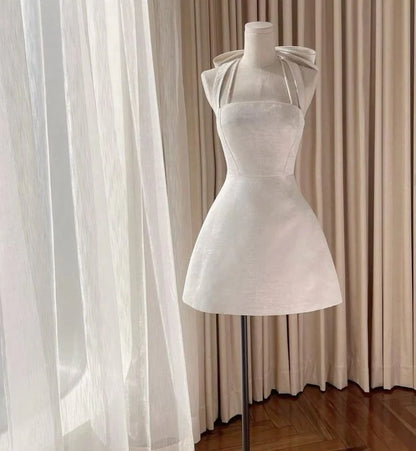 Regal Ivory Halter Neck A-Line Short Homecoming Dress With Bow AS706