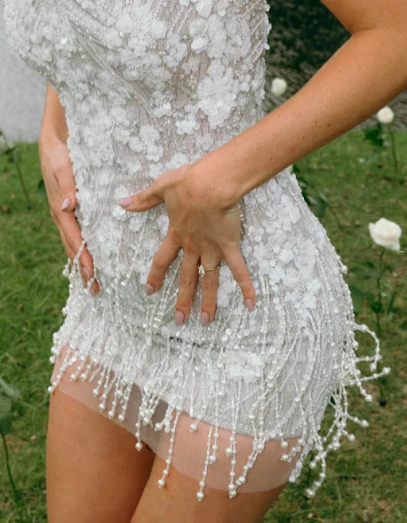 Romantic White Floral Pearl Fringe Strapless Bodycon Short Wedding Dresses AE089
