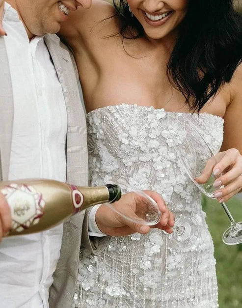 Romantic White Floral Pearl Fringe Strapless Bodycon Short Wedding Dresses AE089