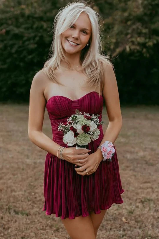 Delicate Pleated Burgundy Strapless Sweetheart Short A-Line Homecoming Dress AS849