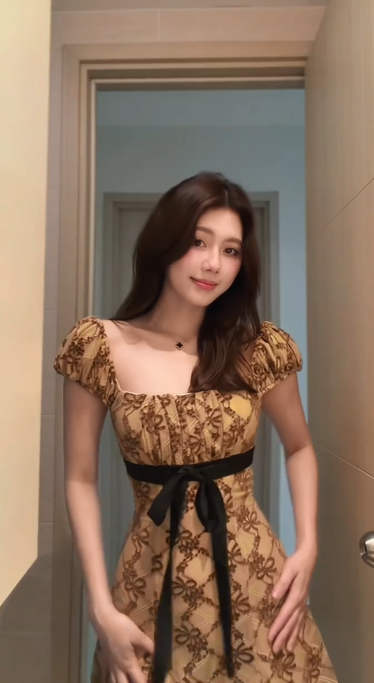 Vintage Brown Square Neck Short Puff Sleeve Black Sash Front Bow Floral Lace A-Line Short Homecoming Dress AS999