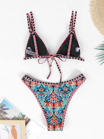 Women Floral Print Bikini Set With Tassel Detail AP000122