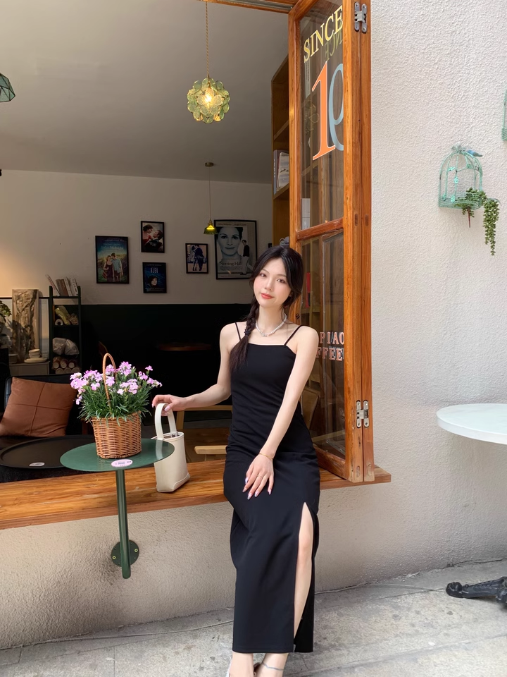 Elegant Fashion Black Sleeveless Spaghetti Strap Dress  AP0251