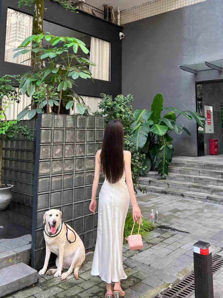 New Style White Sleeveless Beach Slim Halter Dress  AP0242