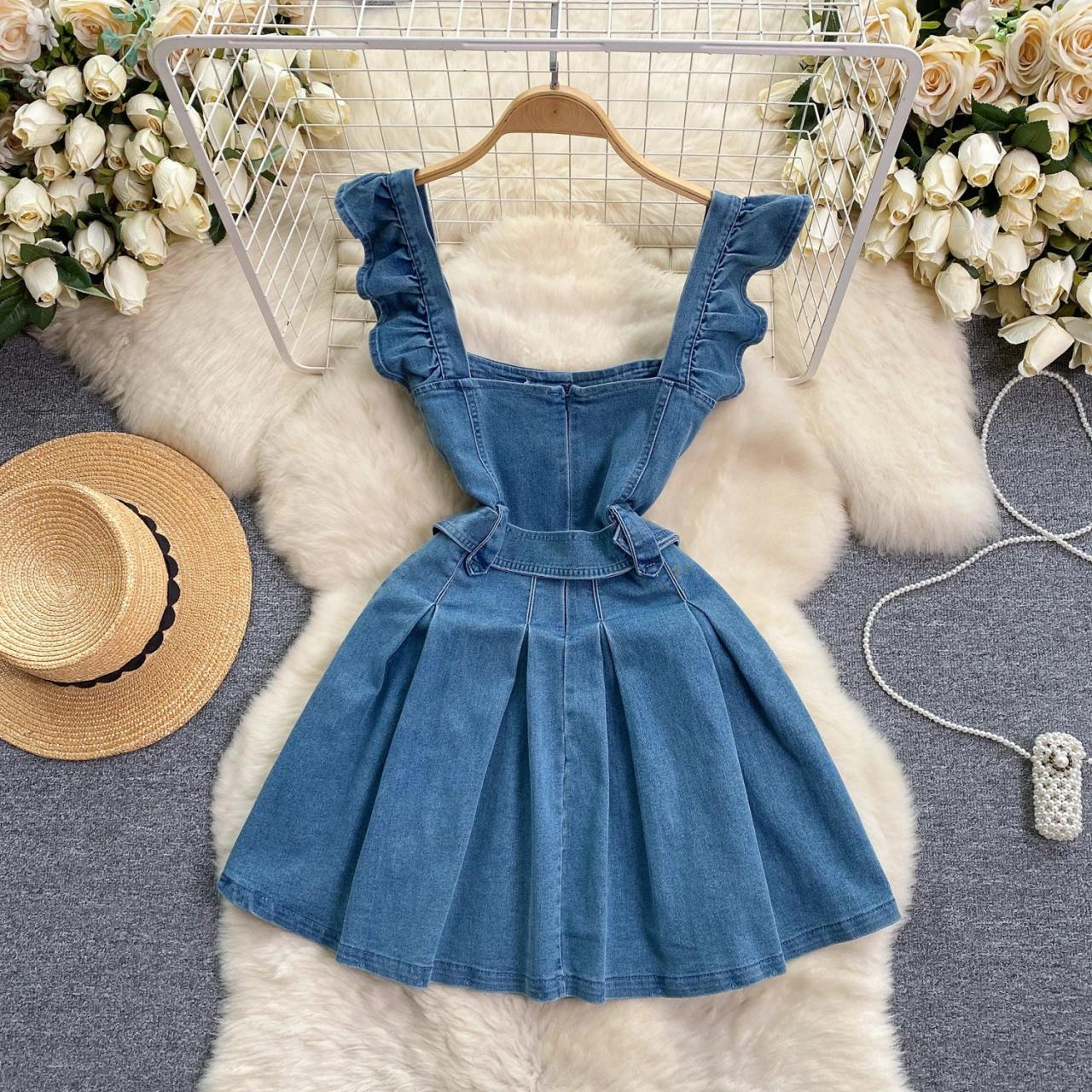 Simple Fashion Women Vintage-inspired Denim Belted Pinafore Dress AP00210
