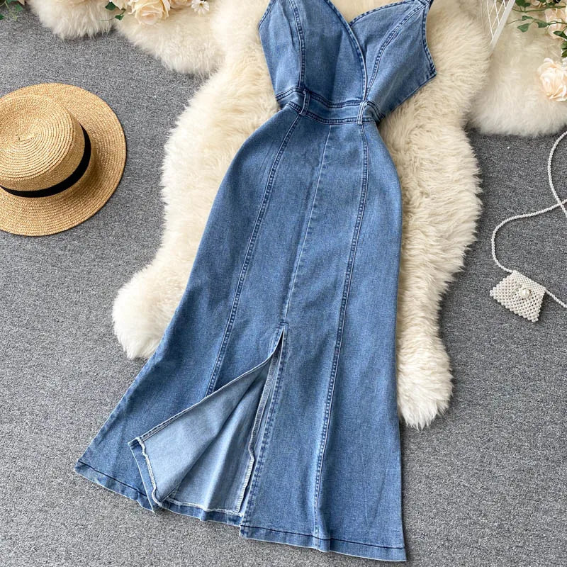 Simple Fashion Denim Sleeveless Midi Dress With Slit AP00212