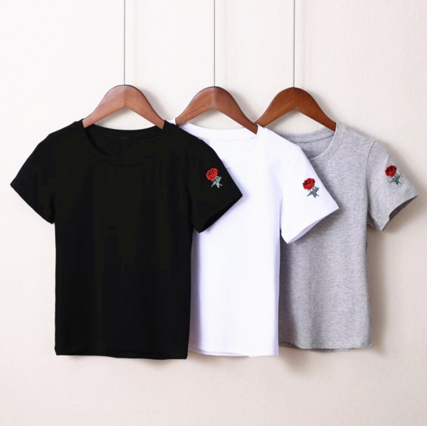 Rose Embroidered Crew Neck Short Sleeved Tee AP000160