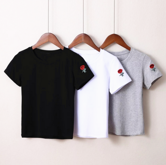 Rose Embroidered Crew Neck Short Sleeved Tee AP000160