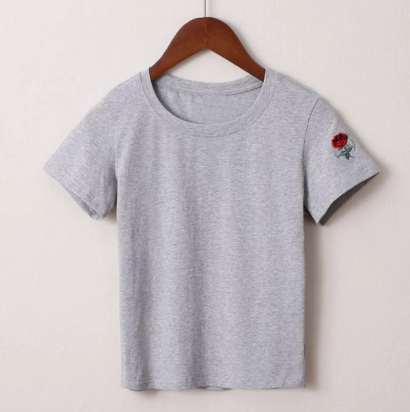 Rose Embroidered Crew Neck Short Sleeved Tee AP000160