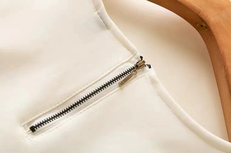 Round Collar Turtleneck T - Shirt, Short Style, Loose Solid Color Crop Top AP000170