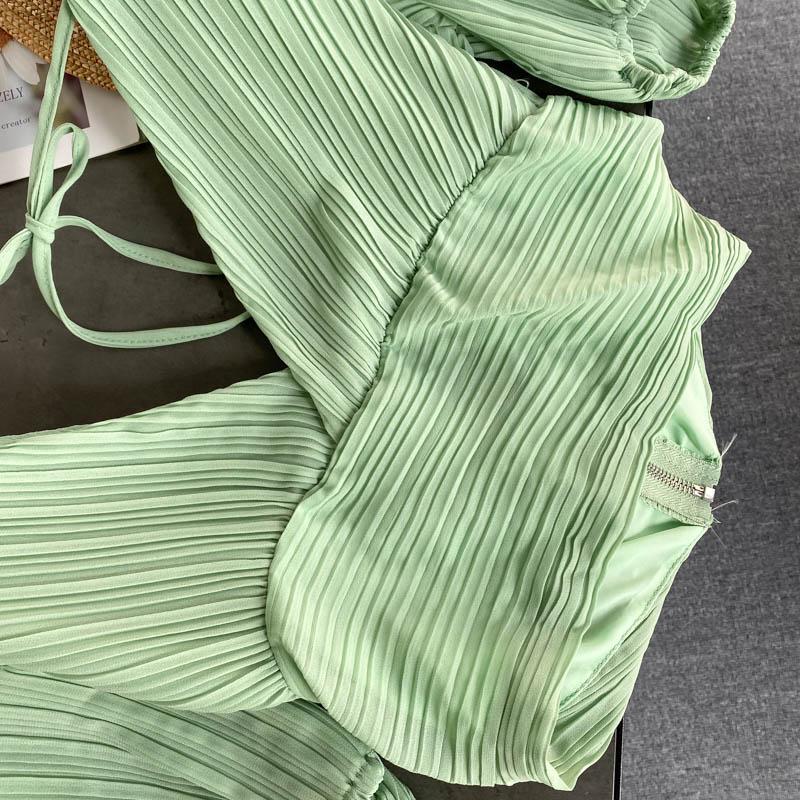 Summer Style Women's Deep V Puff Sleeve Short Top AP00030