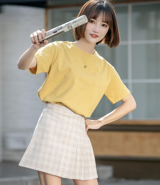 Simple Cute Heart Round Neck Fashion T-shirt AP00099