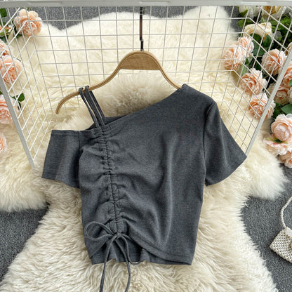 Simple Cute One Shoulder T-shirt for Women AP000108